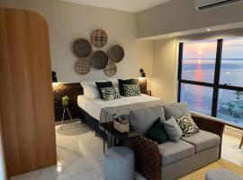 Tropical Executive 924, khách sạn biển ở Nin