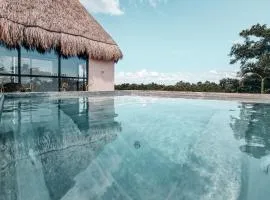 Luxury Jungle Penthouse with Private Rooftop Pool