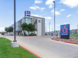 Motel 6-Laredo, TX - Airport, hotel en Laredo