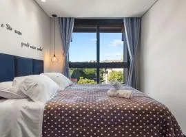 Welter You com Piscina Aquecida 1dorm by Achei