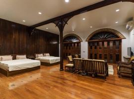 FOREST - Fong Lee CC Lampang Walking Street, hotel com banheiras de hidromassagem em Lampang