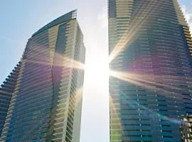 Circle on Cavill - QStay