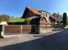 Grosse Ferienwohnung ideal für Gruppen, nähe Thun und Interlaken