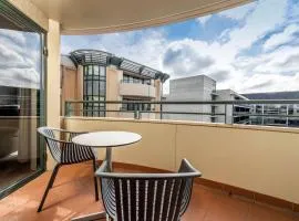 The Capital Dip Pool, Gym & Braddon Living