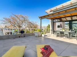 Sunny Double Volume Penthouse, All Ensuite