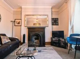 SUMMIT Apartment - Cozy Aberdeen West End Flat Prime Location - Perfect for Short or Long stay - 1 bedroom