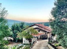 Las Peonías Casa Rural, cabin nghỉ dưỡng ở Almiruete