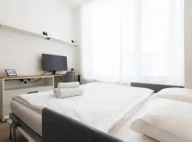 Studio Mozart, Free Onsite Parking, Air Conditioning, 1Gbs WiFi