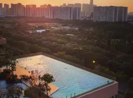 The Sun Avenue - Lalaland & Chill Sky Pool