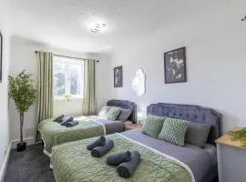 Open Mind Property - 6 Beds & Free Parking