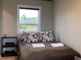 Bright cabin close to RVK with a Hot Tub