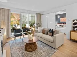 Luxe King Bed And Private Bbq Terrace