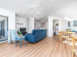 Central 2BR Stylish Apt Located in Greenway - Hosted by Canstay