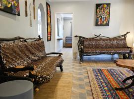 StoneWoodGrey, hotel in Harare