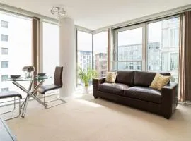 Cotels at The HUB Serviced Apartments, Superfast Broadband, Central Location, Free Parking