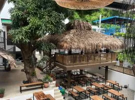 The Circle Hostel, La Union