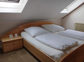 Ferienwohnung in Ländliche Gegend die zum Verweilen einlädt, hotel en Wachenroth