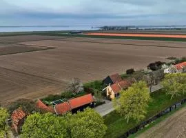 Luxe vakantiehuis in dijkboerderij