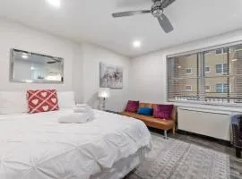 Downtown Studio - Panoramic Views - Walk-friendly