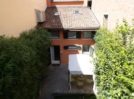 Isaia Garden -Private Garden Spa Bath BolognaRooms