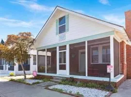 Cozy Entire Home The Breakfast Club House 3BR 2 BA