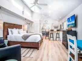 Palm Suite