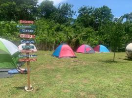 Camping La Bucara, hotel a Cabeza de Vaca