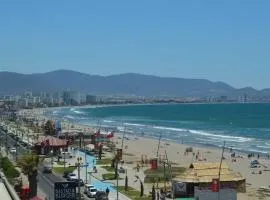 Depto frente a la playa en Av del Mar con piscina Se permiten mascotas Mac04