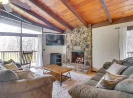 McGaheysville Vacation Rental Yard and Fire Pit!
