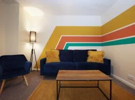 Blagdon Park By N And N Stays Ltd, Stylish Bath Home, Perfect for Contractors and Workers, Transport links 10 mins to City Centre, Free Parking, Fast Wifi