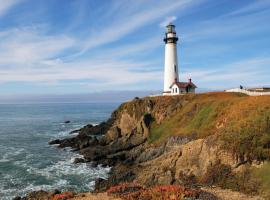 HI Pigeon Point Lighthouse Hostel, hotel in Pescadero