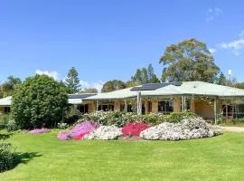Coolaroo Beach House - By Berry Getaways