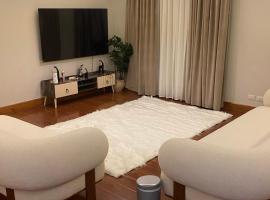 شقه فندقيه سوديك كومبوند كازا, hotel a Sheikh Zayed