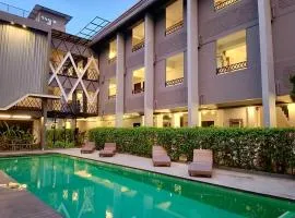 Shane Hotel