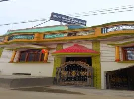Hotel O Golden Palace Homestay