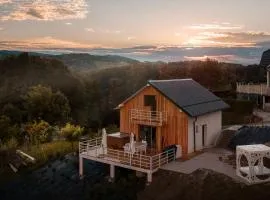 Cottage Retreat with Hot Tub & Sauna