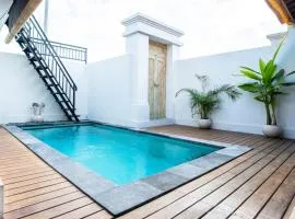 2BR Rice Field View Private Villa in Cemagi