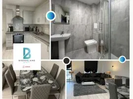 1 Bedroom Apartment By Brookland Stays Serviced Accommodation Short Lets Essex With Free WIFI