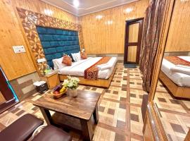 Hotel Leena Near Dal Lake, hotell sihtkohas Srinagar