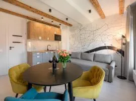 Steel And Wood Apartment