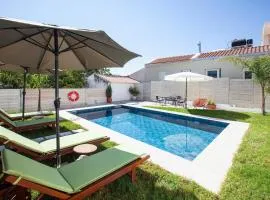 Peponas Residence