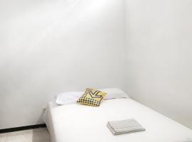 Sawojajar Inn、Ngadipuroのホテル