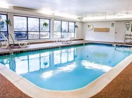 Comfort Suites Lombard - Addison