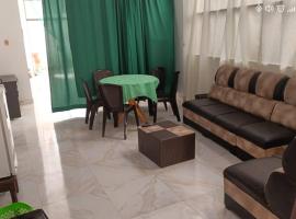 mono ambiente planta baja, hotel u gradu 'Sucre'