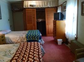 Fish & Loaves Bed and Breakfast, hotel near Knoebels Amusement Resort, Numidia