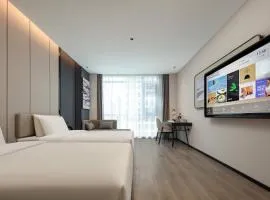 Atour Hotel Jiangmen Huayin Plaza