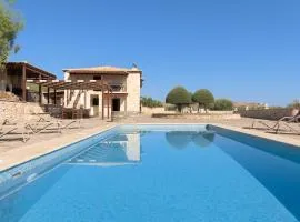 Nestor Villa, with Heated Pool & Absolute Privacy