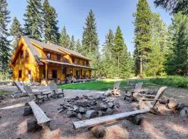 Cle Elum Mountain Cabin with Hot Tub and Hiking!