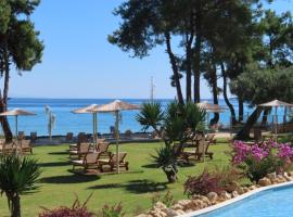 Aroma Beach Bungalows، فندق 3 نجوم في لايميناس