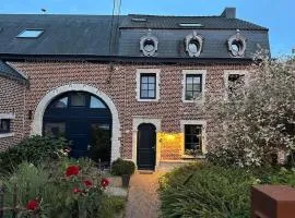 Appartement lumineux et chaleureux avec piscine estivale